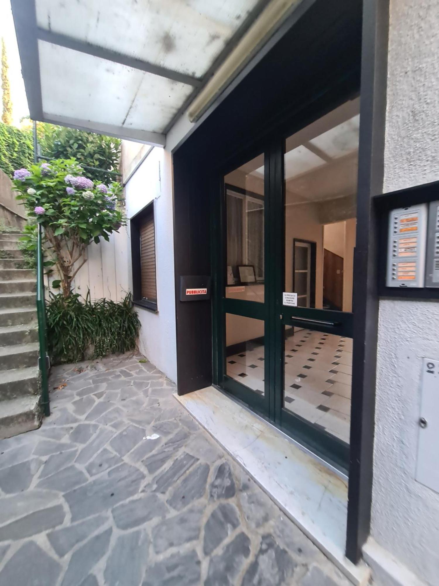 Appartamento Elegante A Rapallo By Portofinovacanze Bagian luar foto