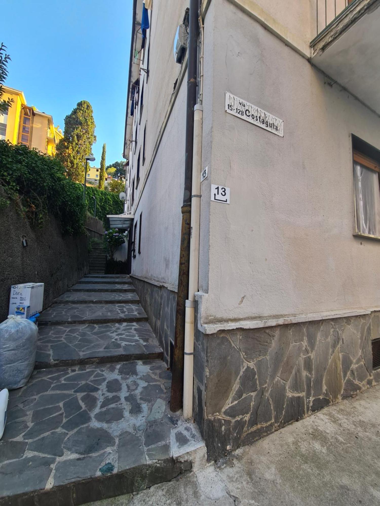 Appartamento Elegante A Rapallo By Portofinovacanze Bagian luar foto